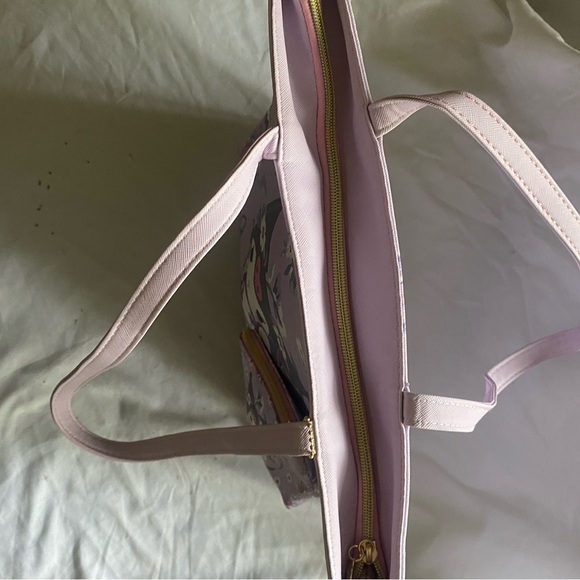 Kuromi Floral Purple Tote Bag with Pouch - Picture 7 of 7